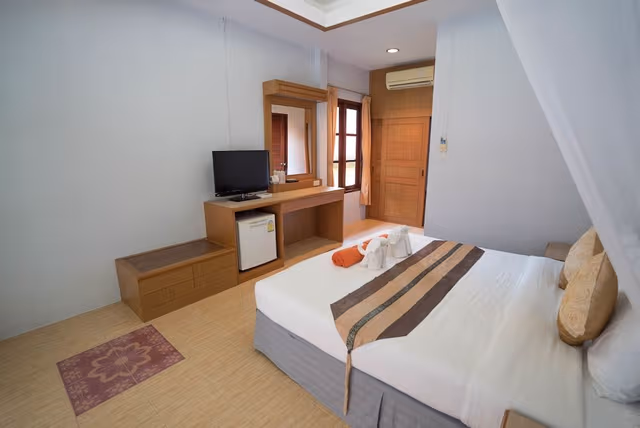 Superior Semi-detached Cottage
