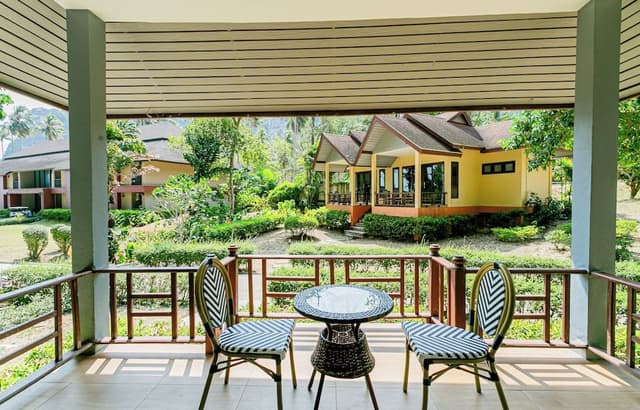 Grand Cottage