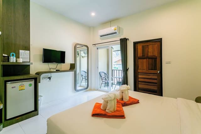 Deluxe Double or Twin Room