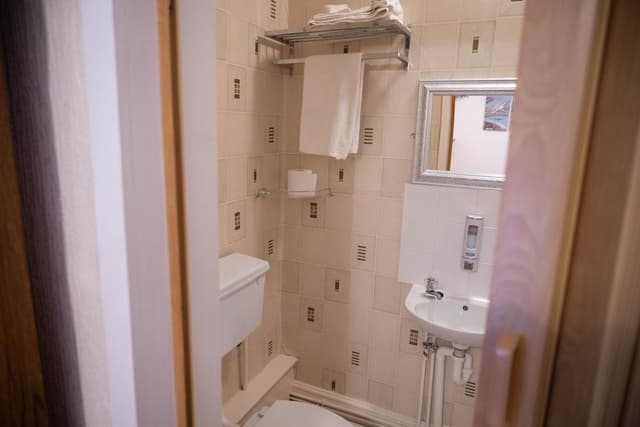 Standard Double Room Single Use (Room 6)