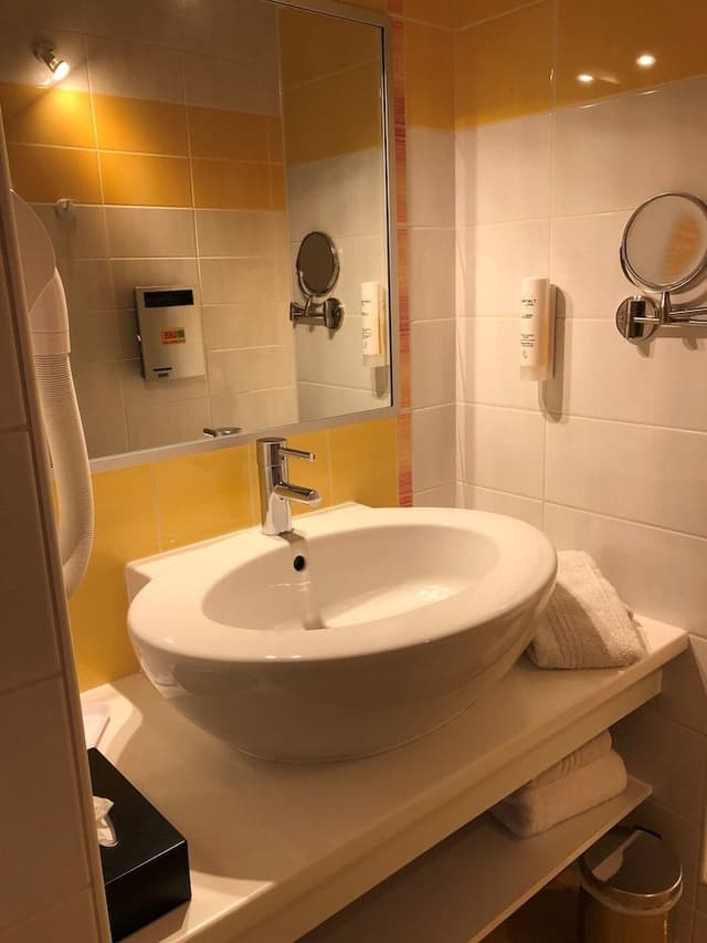 Basic Double Room