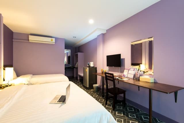 Deluxe Triple Room Free Suvarnabhumi Airport Transfers