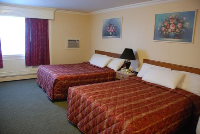 Standard Room, 2 Queen Beds, Kitchenette