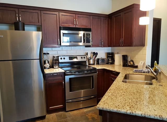 Luxury Condo, 3 Bedrooms, Connecting Rooms, Mountain View