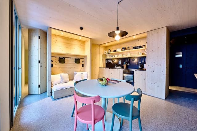 Deluxe Apartment