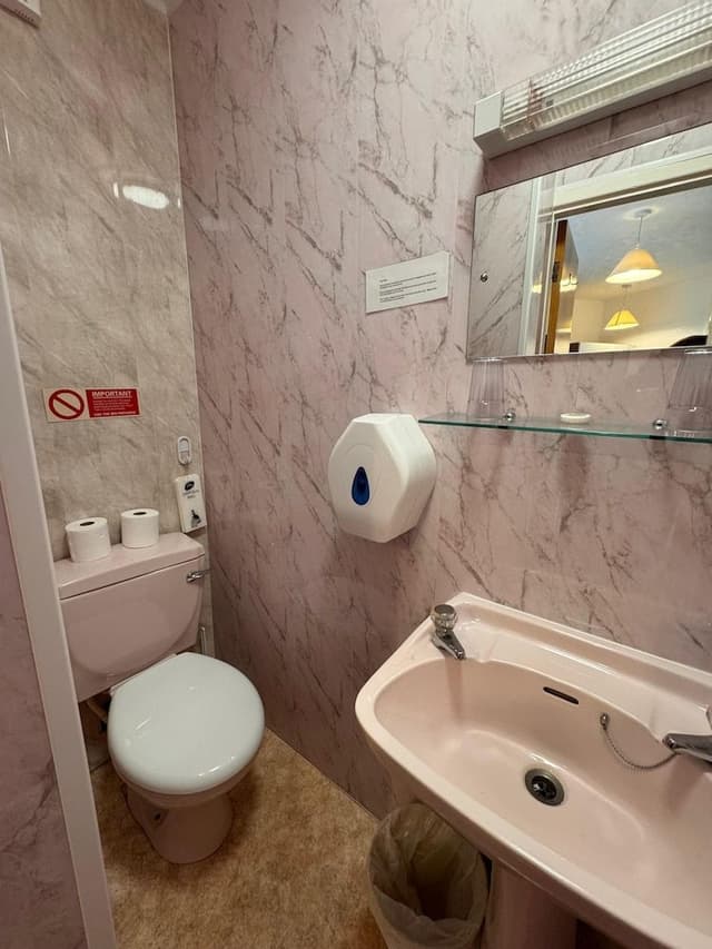 Basic Double Room, 1 Double Bed