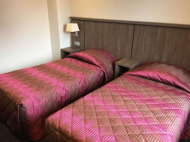 Twin Room, Mountain View
