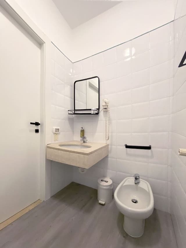 Comfort Double or Twin Room, Partial Lake View