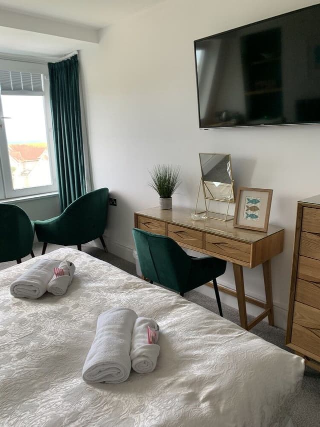Superior Super King or Twin Suite with Sea View