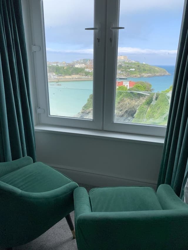 Superior Super King or Twin Suite with Sea View
