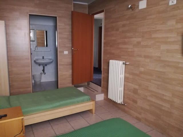 Twin Room, 2 Twin Beds