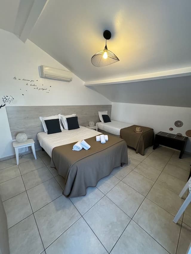 Comfort Triple Room