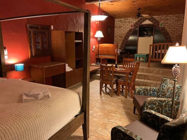Family Suite, Multiple Beds, River View (Quad)