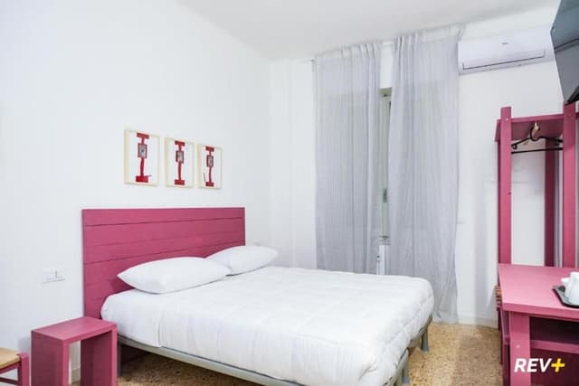 Design Double Room, City View