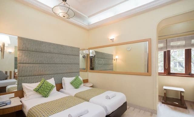 Standard Twin Room