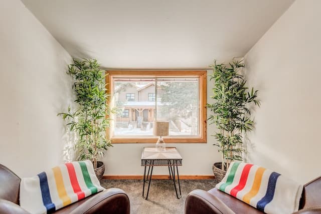 Deluxe House, Multiple Bedrooms, Mountain View, Mountainside