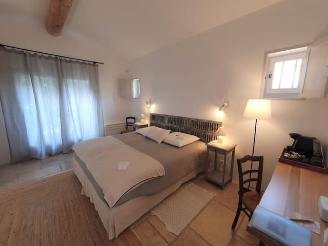 Superior Room, 1 King Bed, Pool Access, Ground Floor