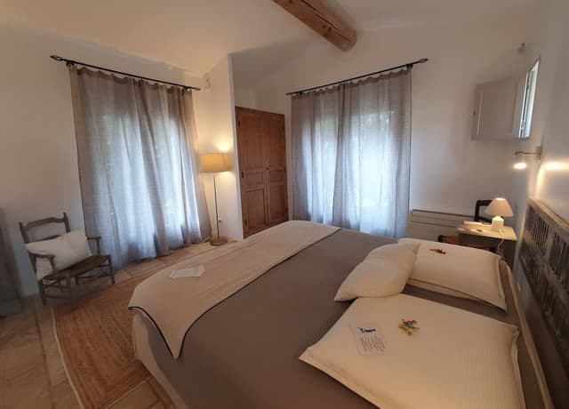 Superior Room, 1 King Bed, Pool Access, Ground Floor