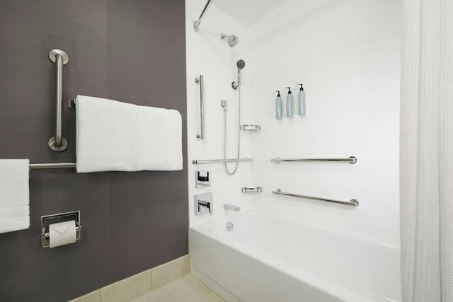 Room, 2 Queen Beds