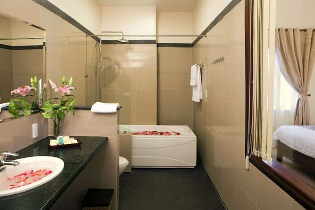 Alba Executive Double Room, City View