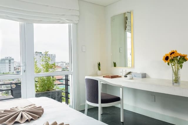 Family Triple Room, City View