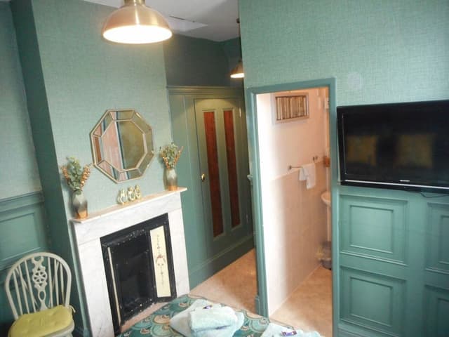 Economy Double Room, Ensuite (Small -First floor)