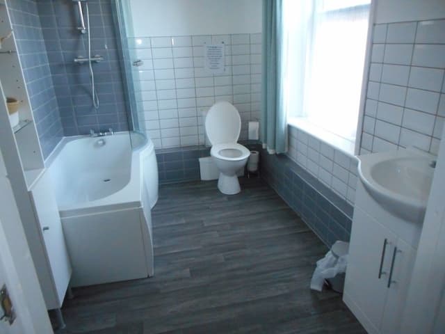 Standard Suite, Ensuite