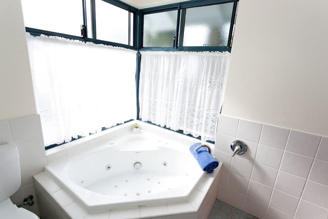 One-Bedroom Apartment with Spa Bath