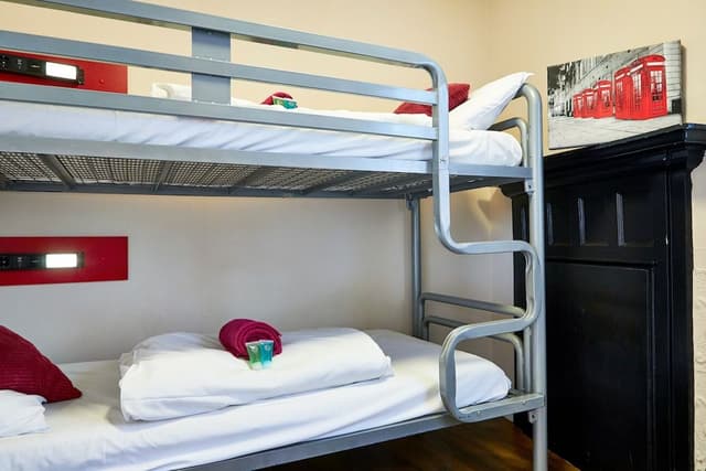 Private 2 Bunk Room, Shared Bathroom