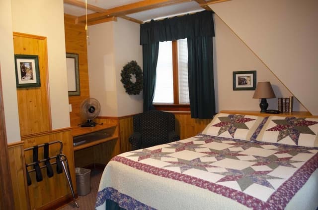 Suite, 1 King Bed