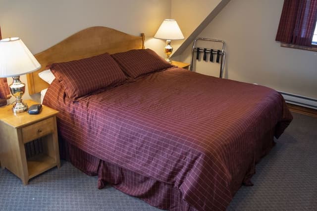 Classic Room, 1 King Bed