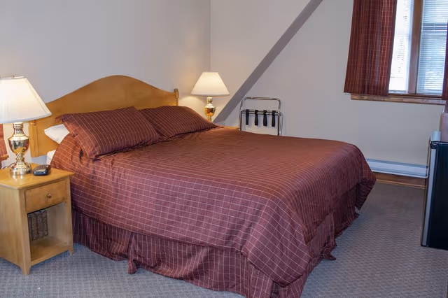 Classic Room, 1 King Bed