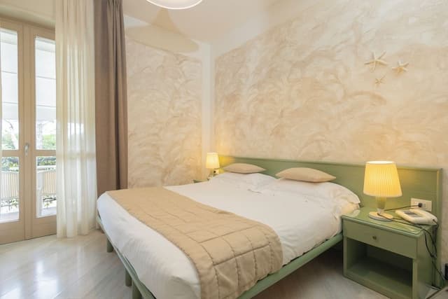 Double Room, Balcony