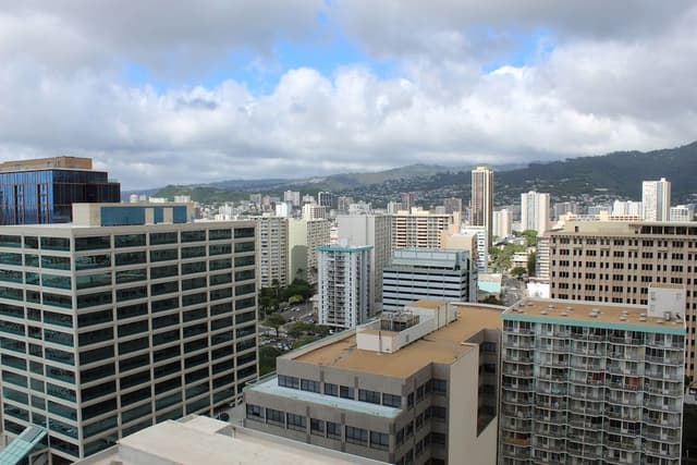 Superior Room (Waikiki Tower Run of House)