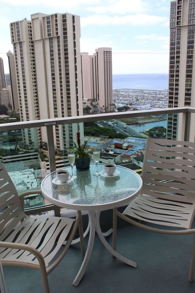 Superior Room, Ocean View (Waikiki Tower)