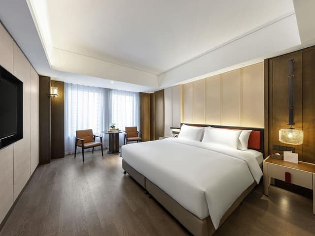 Premier Room, 1 King Bed