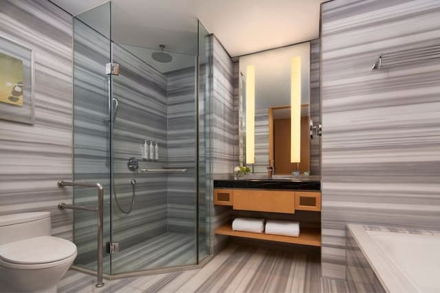 Deluxe Room, 1 King Bed, River View