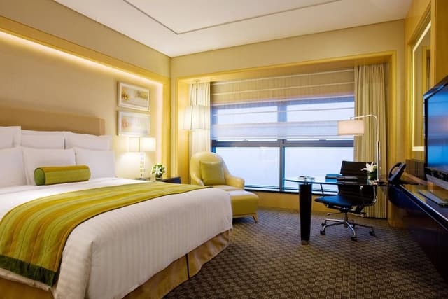 Executive Room, 1 King Bed, Executive Level