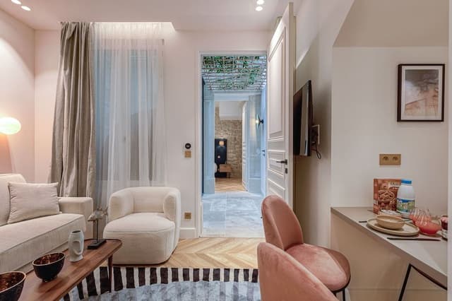 Superior Apartment