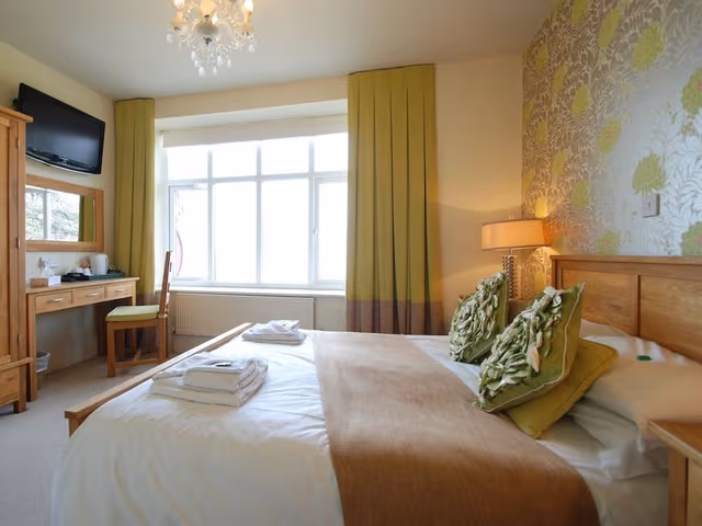 Luxury Double Room, Ensuite, Sea View (Full front sea view)