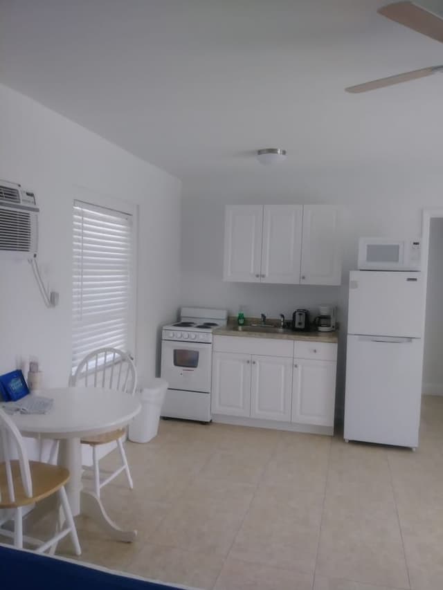 Premium Double Room, 2 Double Beds, Lanai (Kitchenette)
