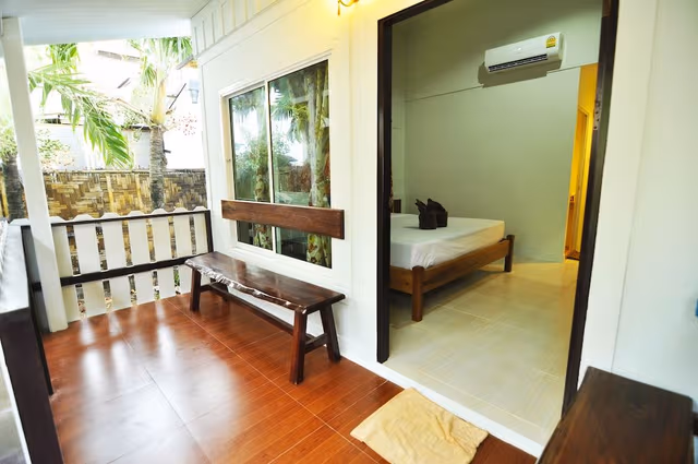 Standard Room (Air Con)