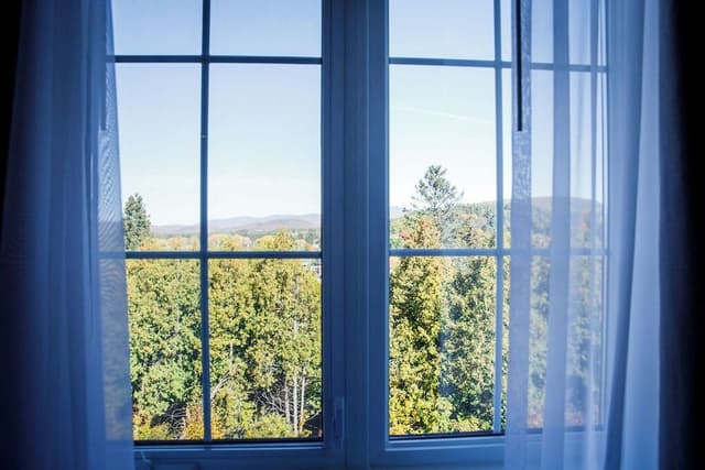 Classic Room, 2 Queen Beds, Microwave, Mountain View (practical)
