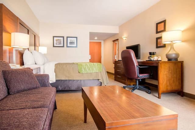 Standard Room, 1 Queen Bed with Sofa bed, Non Smoking