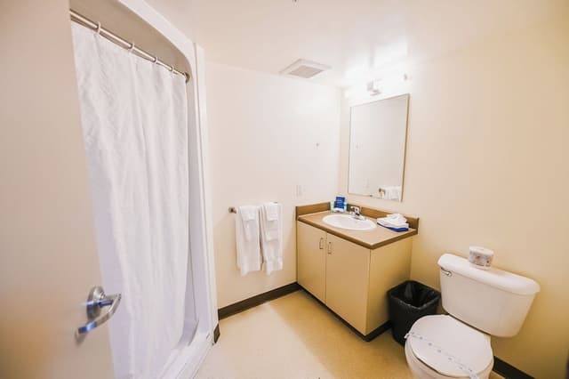 Suite, 4 Bedrooms