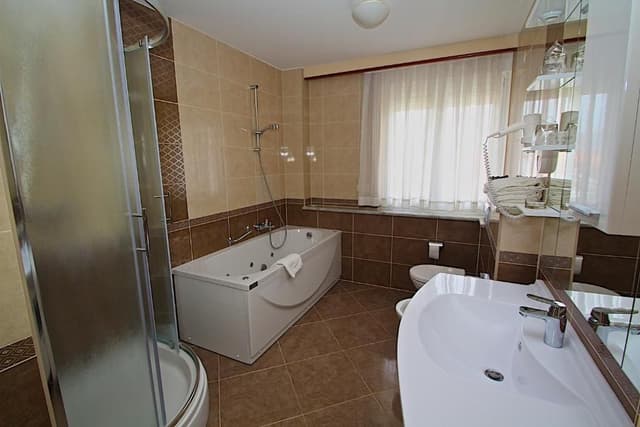 Deluxe Two-Bedroom Apartment with Terrace and Sea View