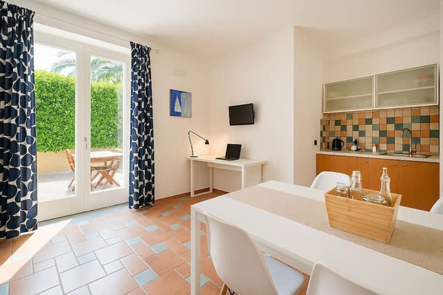 Superior Studio, Multiple Beds