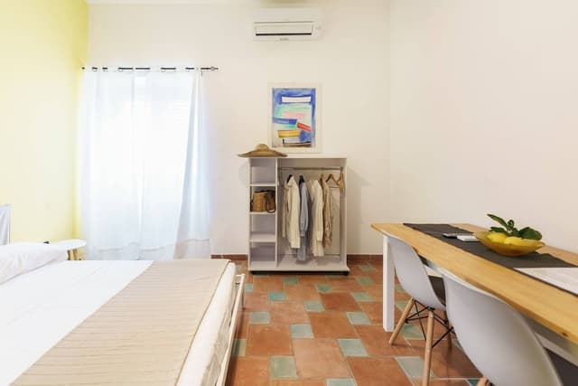 Economy Studio