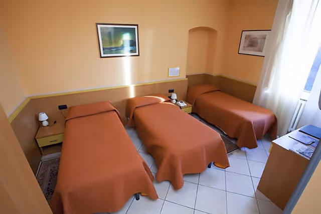 Triple Room