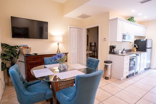 Junior Suite, 1 Bedroom (Unit 103)